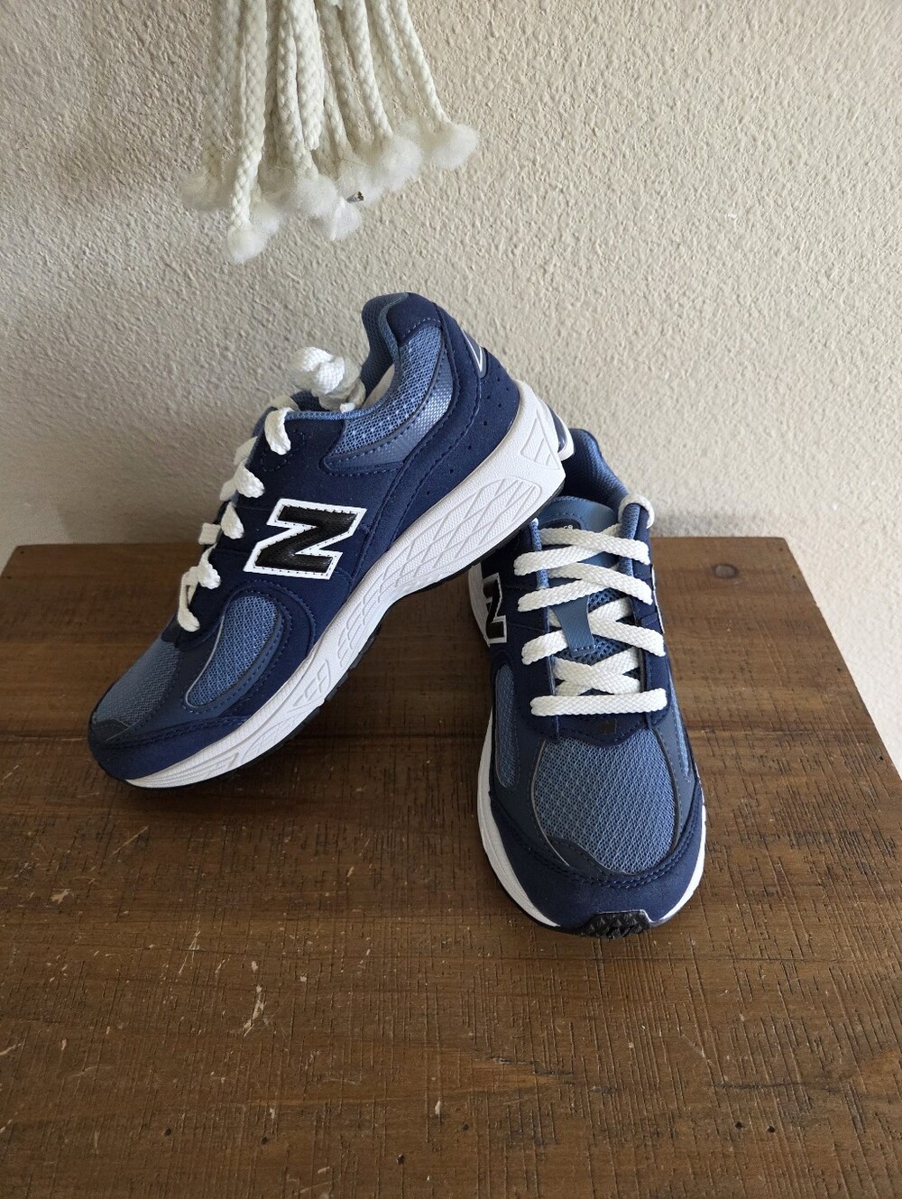 New Balance Kids Blue Preschool 2002 Lace Shoes Size 3 NWT